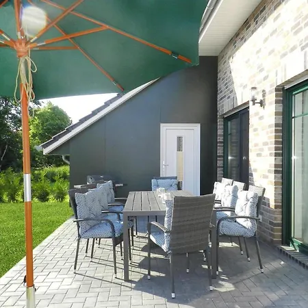 Semi Detached North Sea Star, Burhave